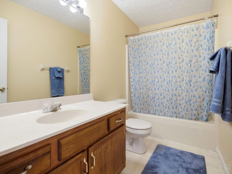 5790 Willowcove Drive, Cincinnati, OH 45239 Photo 23