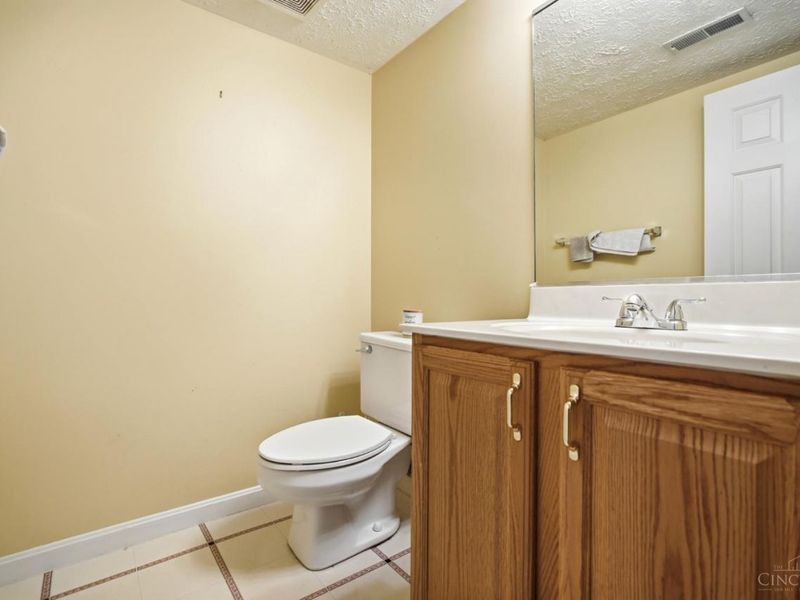 5790 Willowcove Drive, Cincinnati, OH 45239 Photo 30