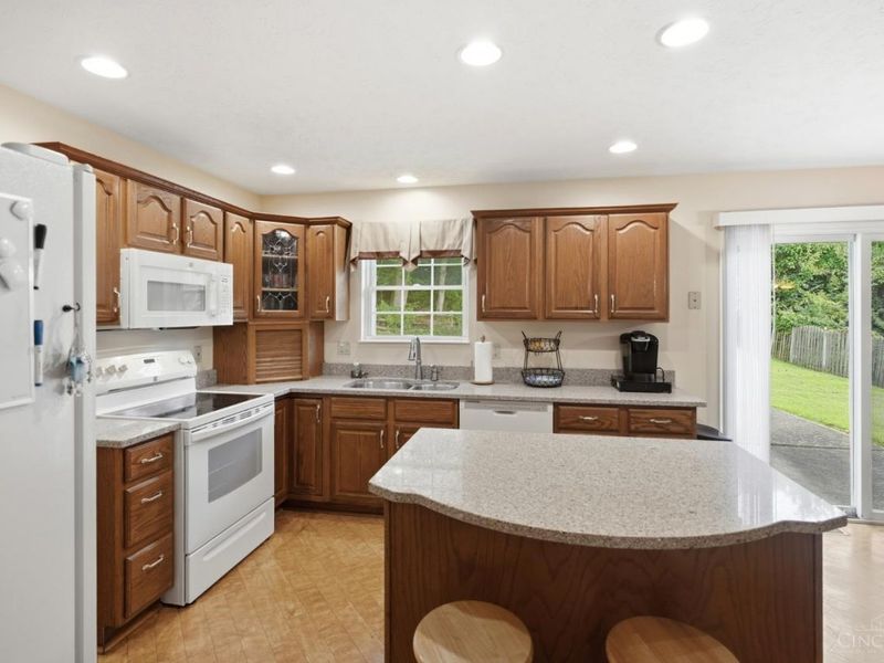 5790 Willowcove Drive, Cincinnati, OH 45239 Photo 8