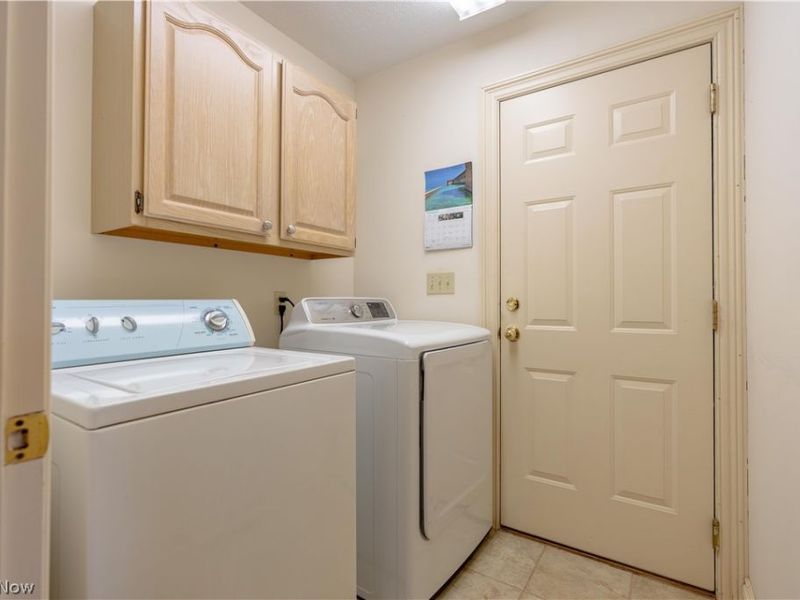 615 Highwood Drive , Cuyahoga Falls, OH 44223 Photo 18
