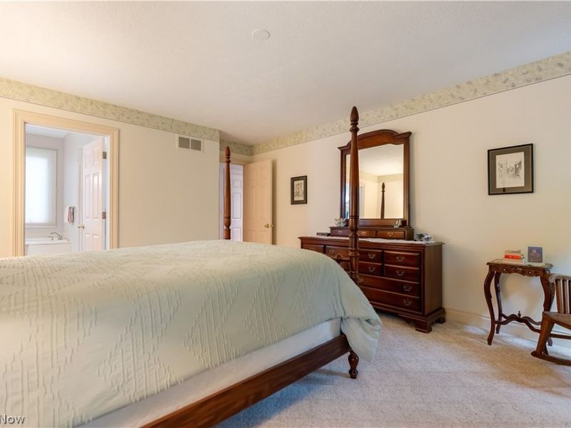 615 Highwood Drive , Cuyahoga Falls, OH 44223 Photo 23