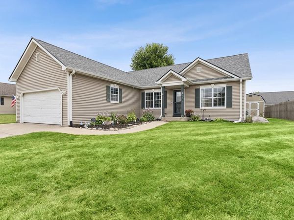 1409 E Pinecrest LANE, Elkhorn, WI 53121