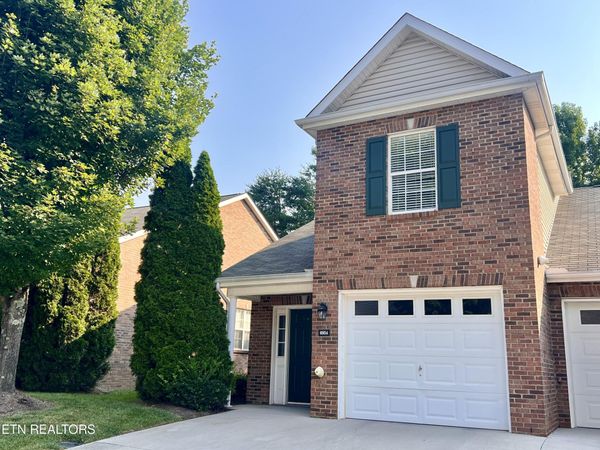 6954 La Christa Way, Knoxville, TN 37921