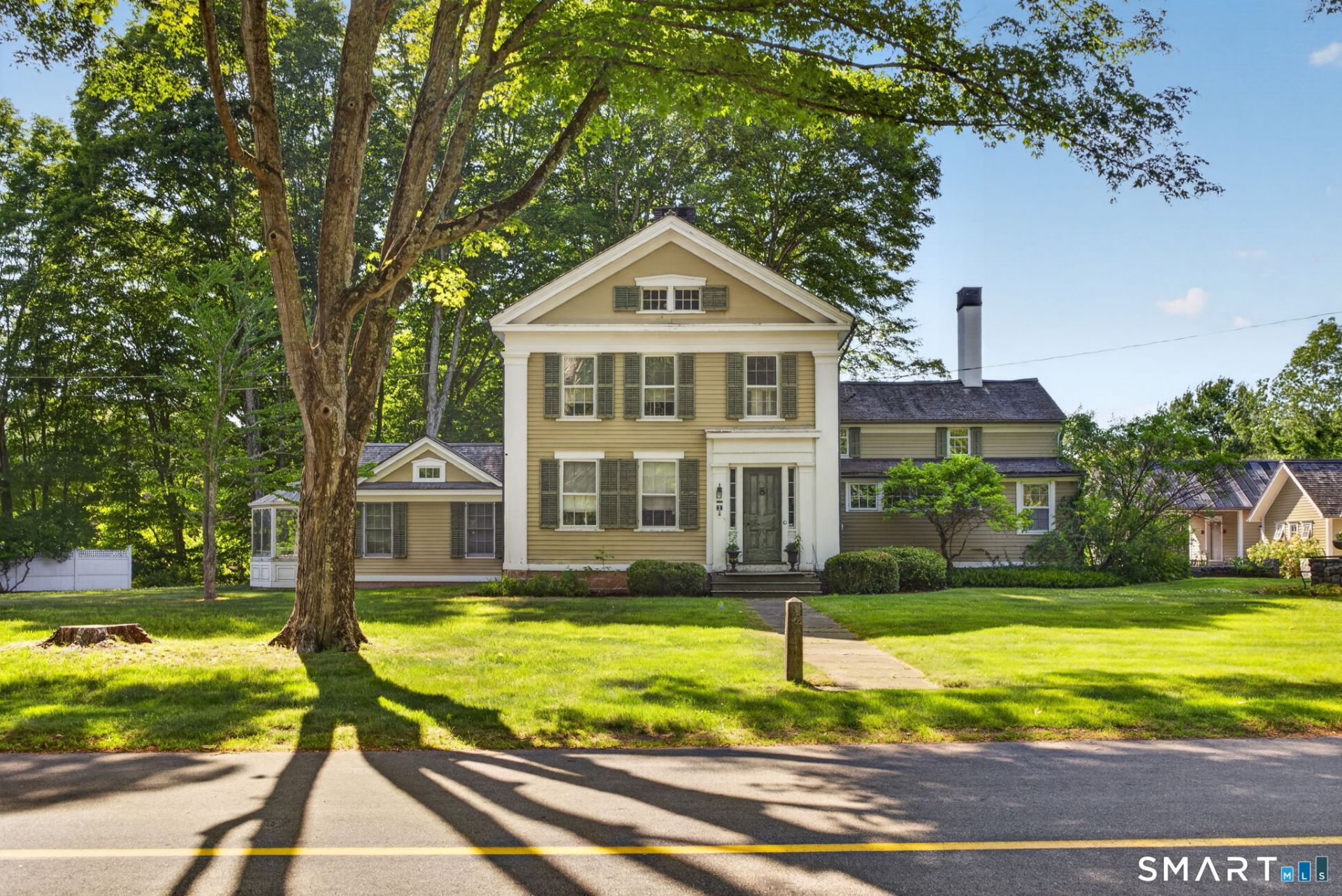 2 Rowland, Old Lyme, CT 06371 Main Photo