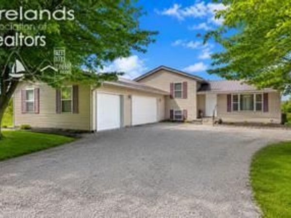 2172 Tarragon Drive, West Salem, OH 44287