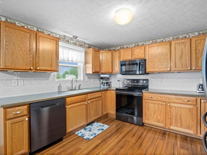 2172 Tarragon Drive, West Salem, OH 44287 Photo 3