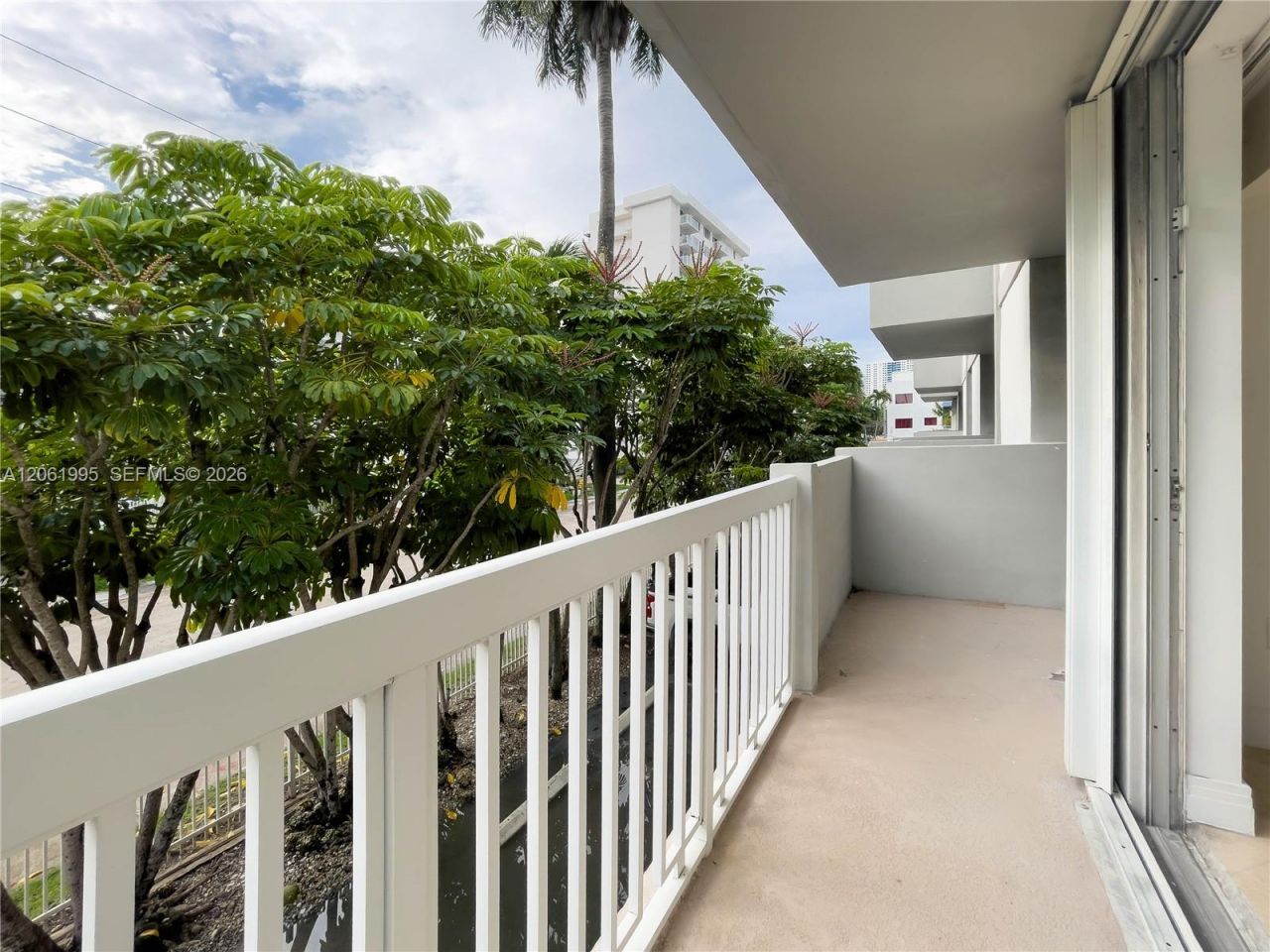 1670 Bay Rd, Unit 2D, Miami Beach, FL 33139 Photo