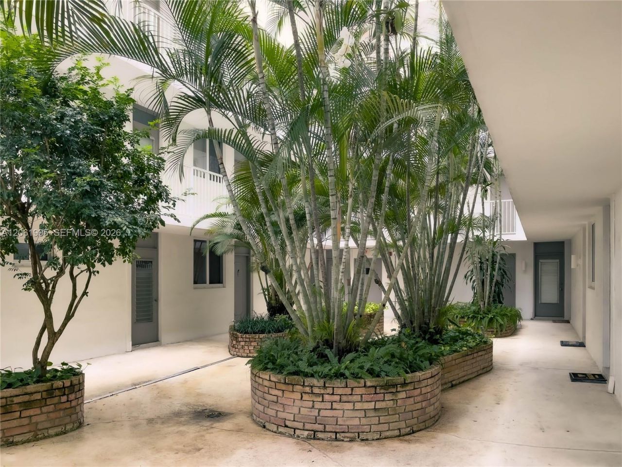 1670 Bay Rd, Unit 2D, Miami Beach, FL 33139 Photo