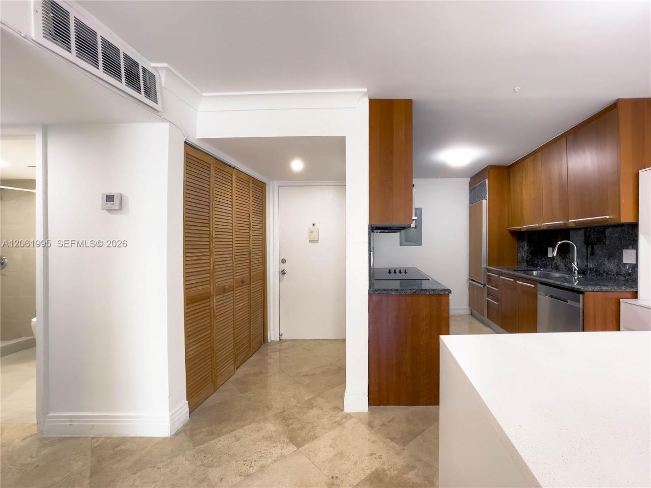1670 Bay Rd, Unit 2D, Miami Beach, FL 33139 Photo