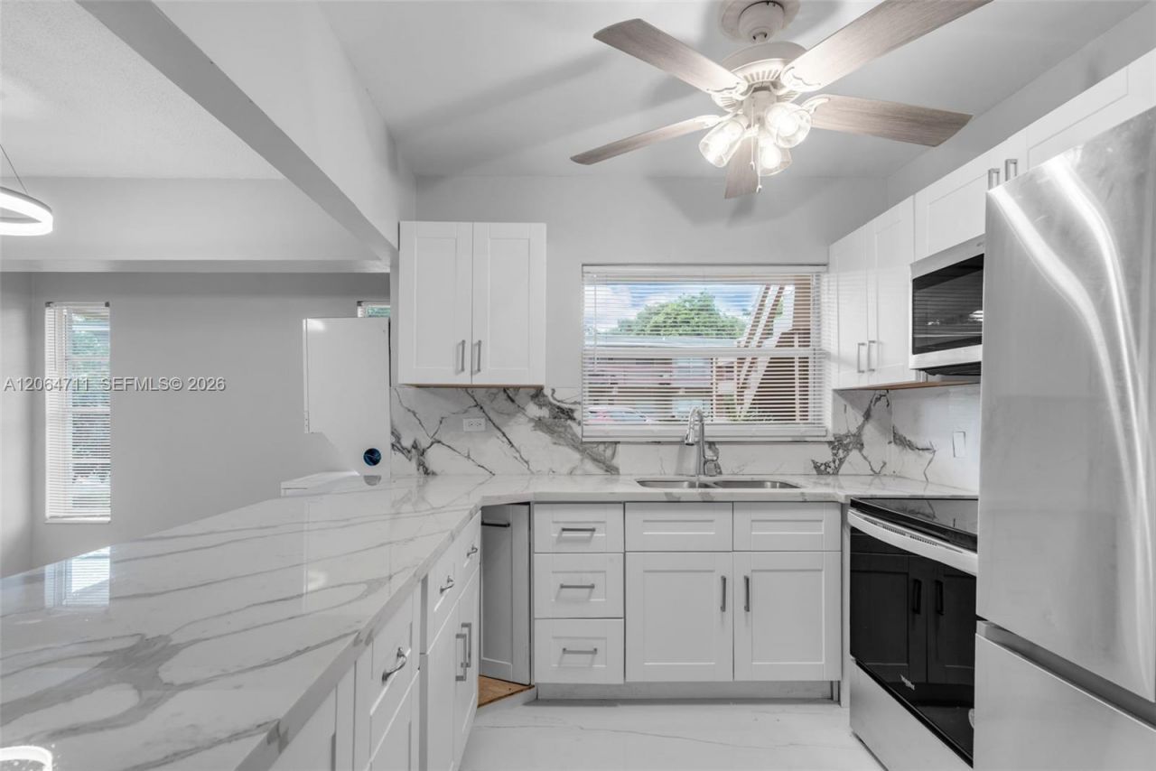 3000 NW 43rd Ter , Unit 106, Lauderdale Lakes, FL 33313 Photo
