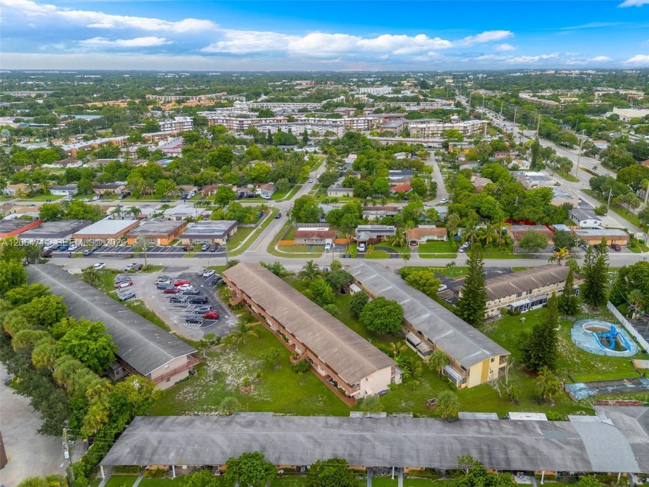 3000 NW 43rd Ter , Unit 106, Lauderdale Lakes, FL 33313 Photo