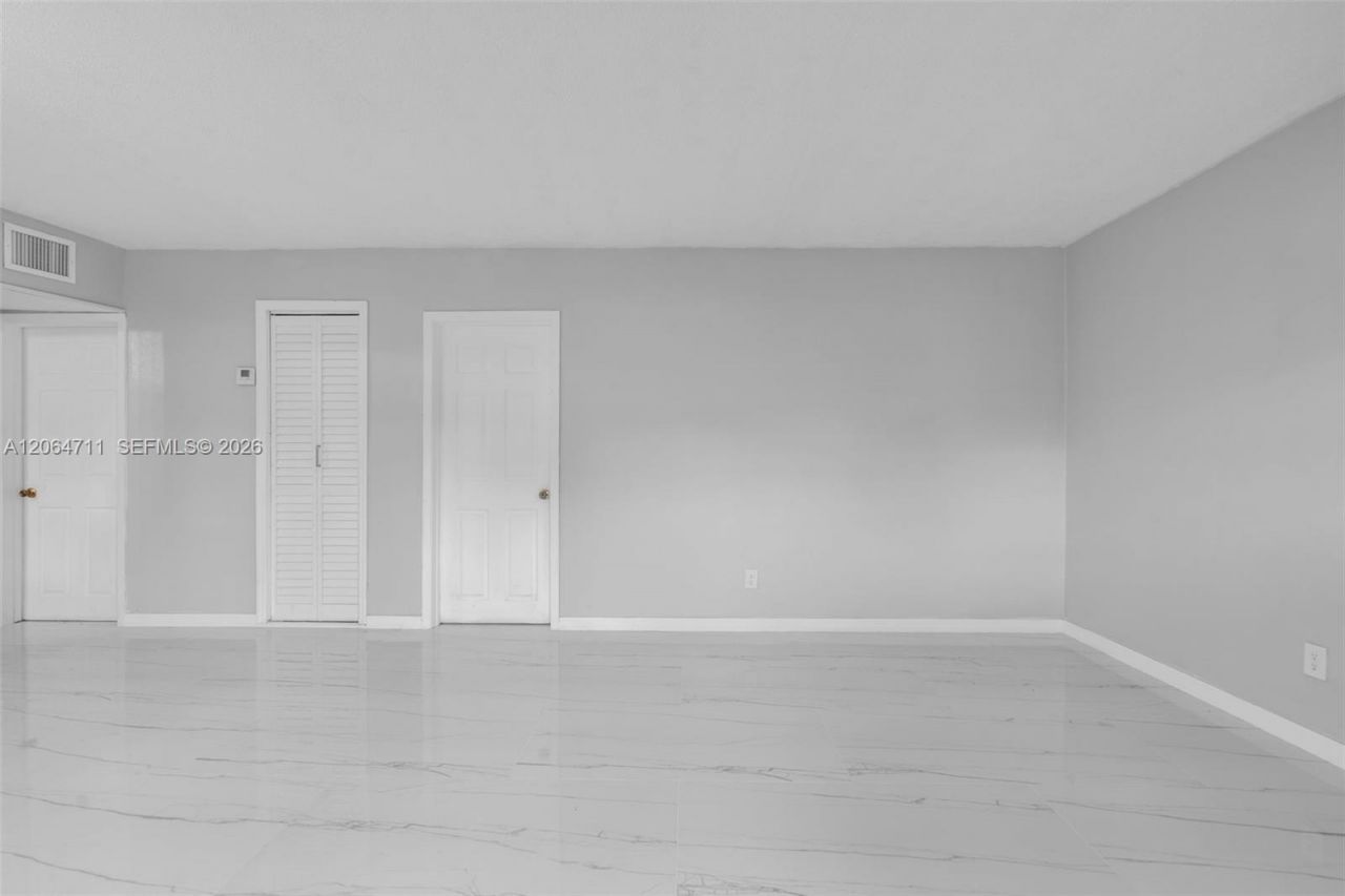 3000 NW 43rd Ter , Unit 106, Lauderdale Lakes, FL 33313 Photo