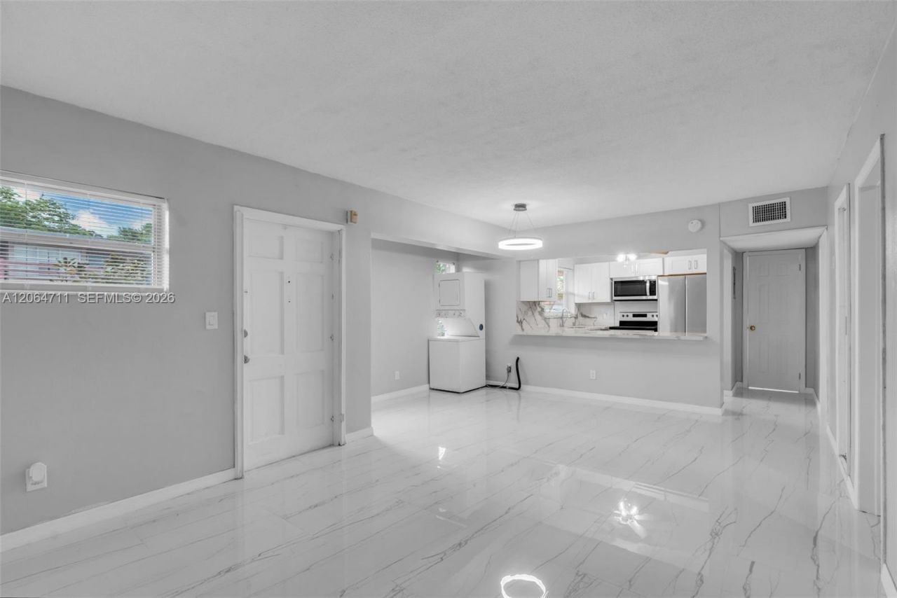 3000 NW 43rd Ter , Unit 106, Lauderdale Lakes, FL 33313 Photo