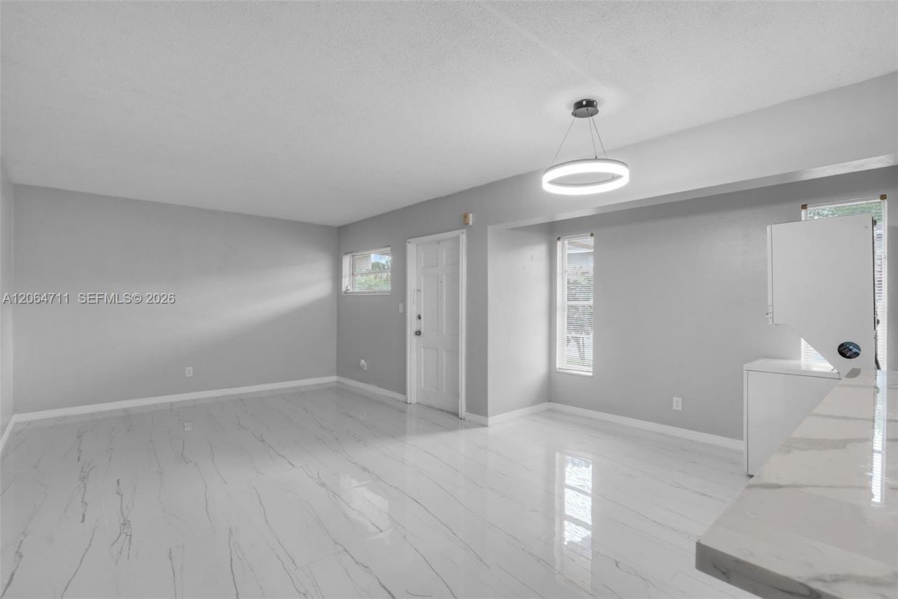 3000 NW 43rd Ter , Unit 106, Lauderdale Lakes, FL 33313 Photo
