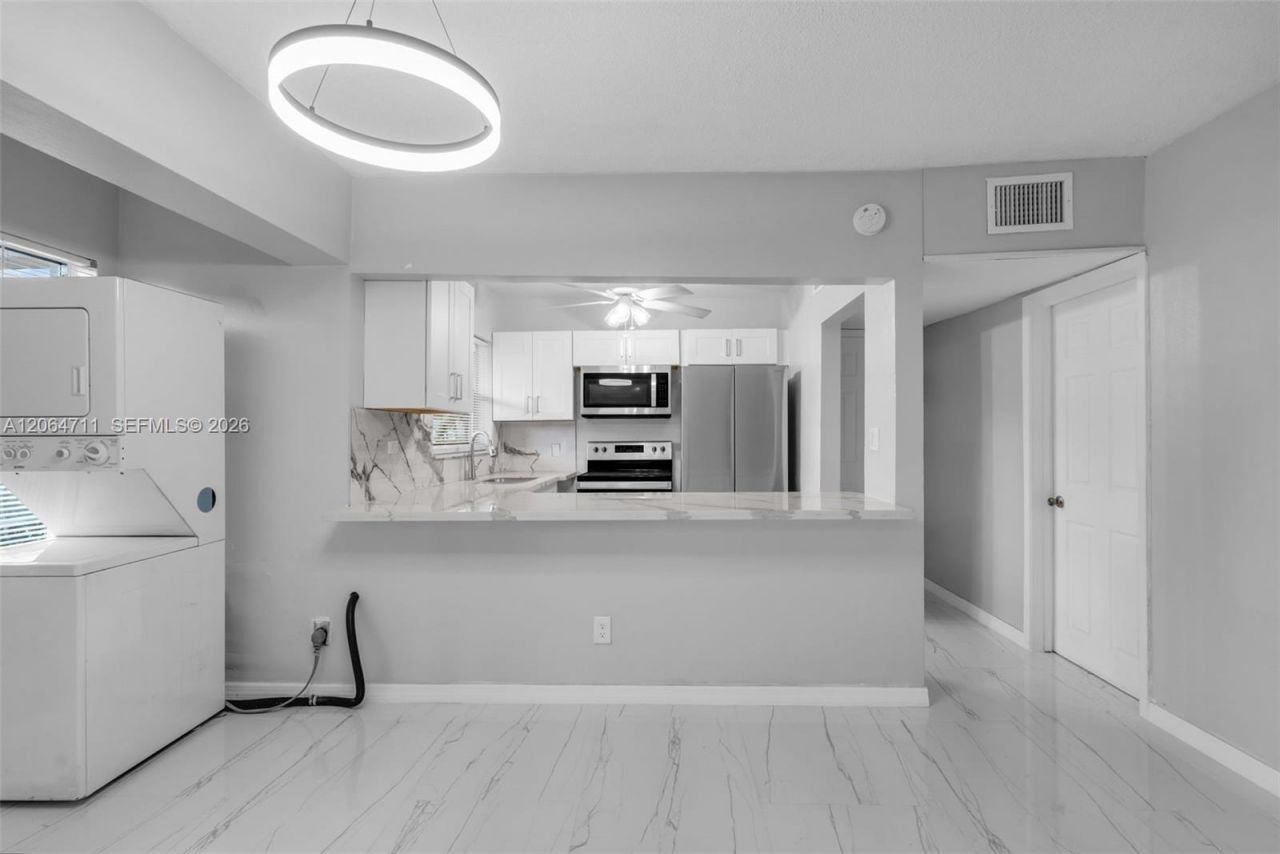3000 NW 43rd Ter , Unit 106, Lauderdale Lakes, FL 33313 Photo