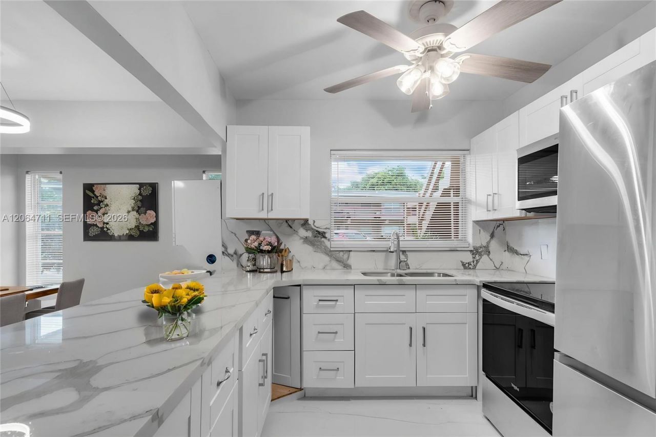 3000 NW 43rd Ter , Unit 106, Lauderdale Lakes, FL 33313 Photo
