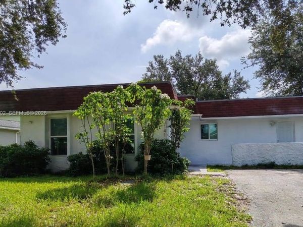 3141 N 73rd Ave, Hollywood, FL 33024
