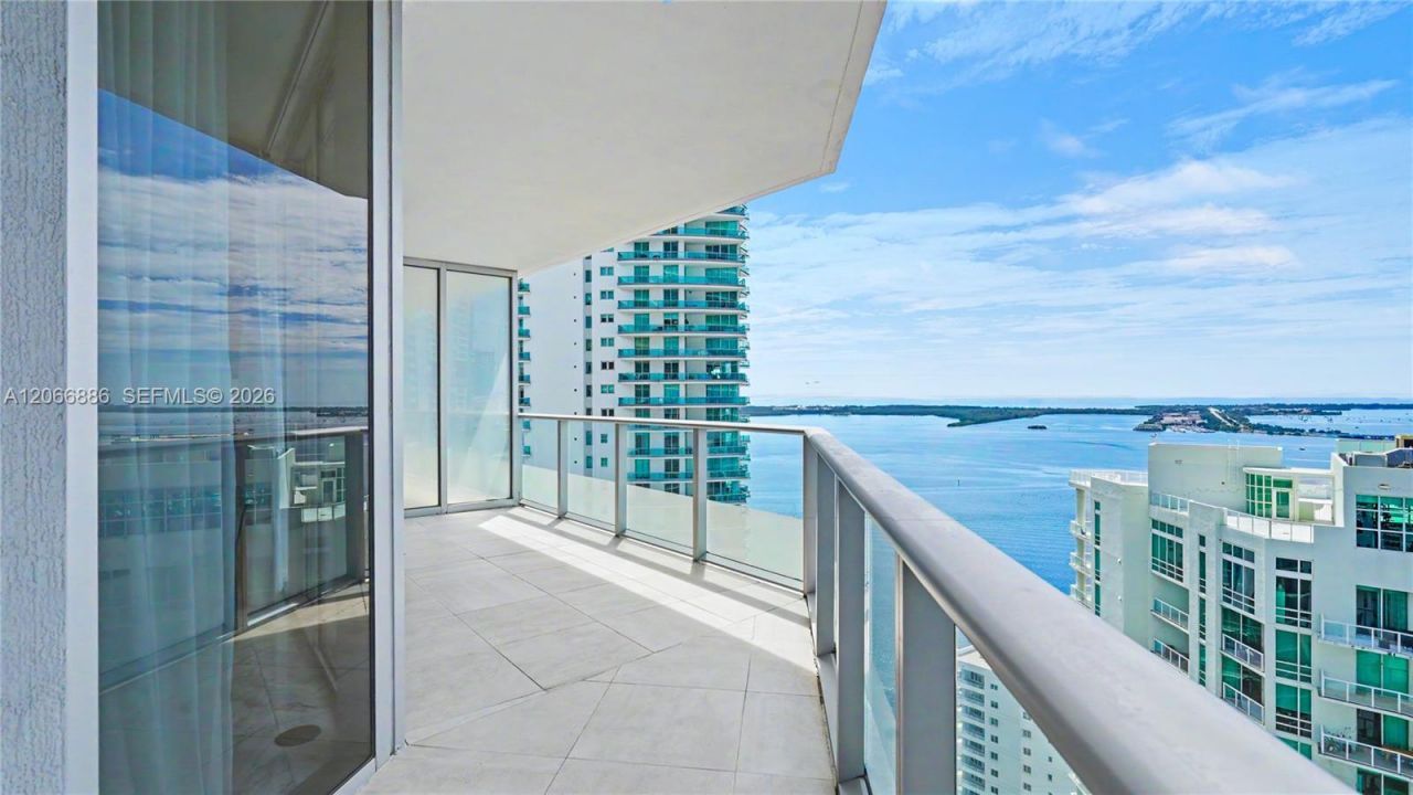 1300 Brickell Bay Dr, Unit 3102, Miami, FL 33131 Photo