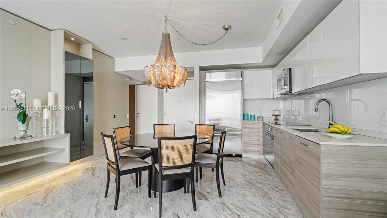 1300 Brickell Bay Dr, Unit 3102, Miami, FL 33131 Photo