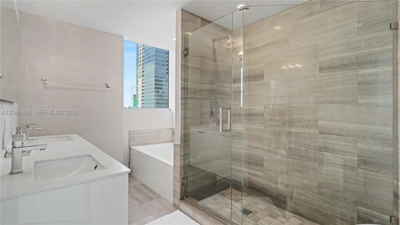 1300 Brickell Bay Dr, Unit 3102, Miami, FL 33131 Photo