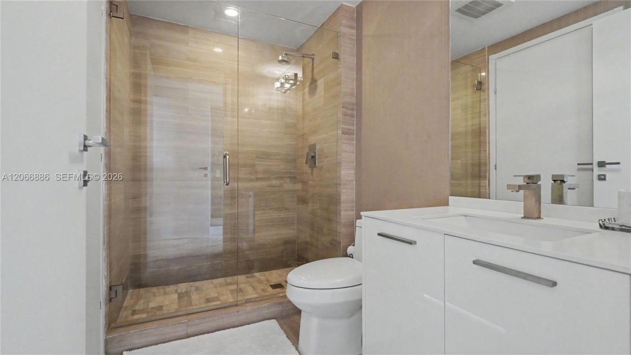 1300 Brickell Bay Dr, Unit 3102, Miami, FL 33131 Photo