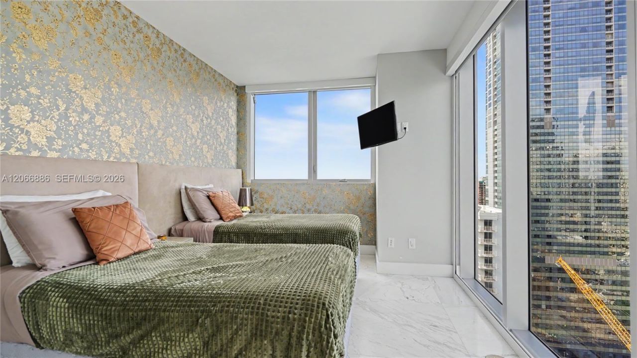 1300 Brickell Bay Dr, Unit 3102, Miami, FL 33131 Photo