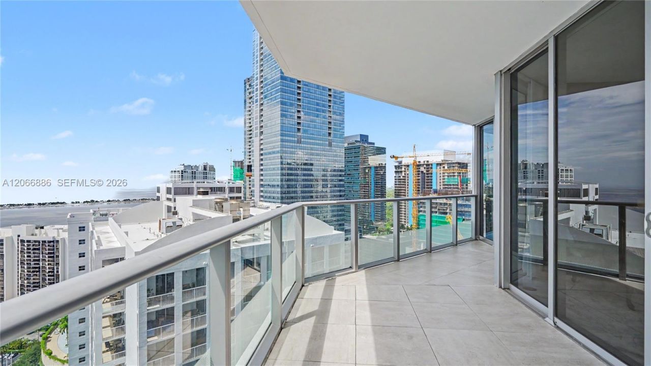 1300 Brickell Bay Dr, Unit 3102, Miami, FL 33131 Photo