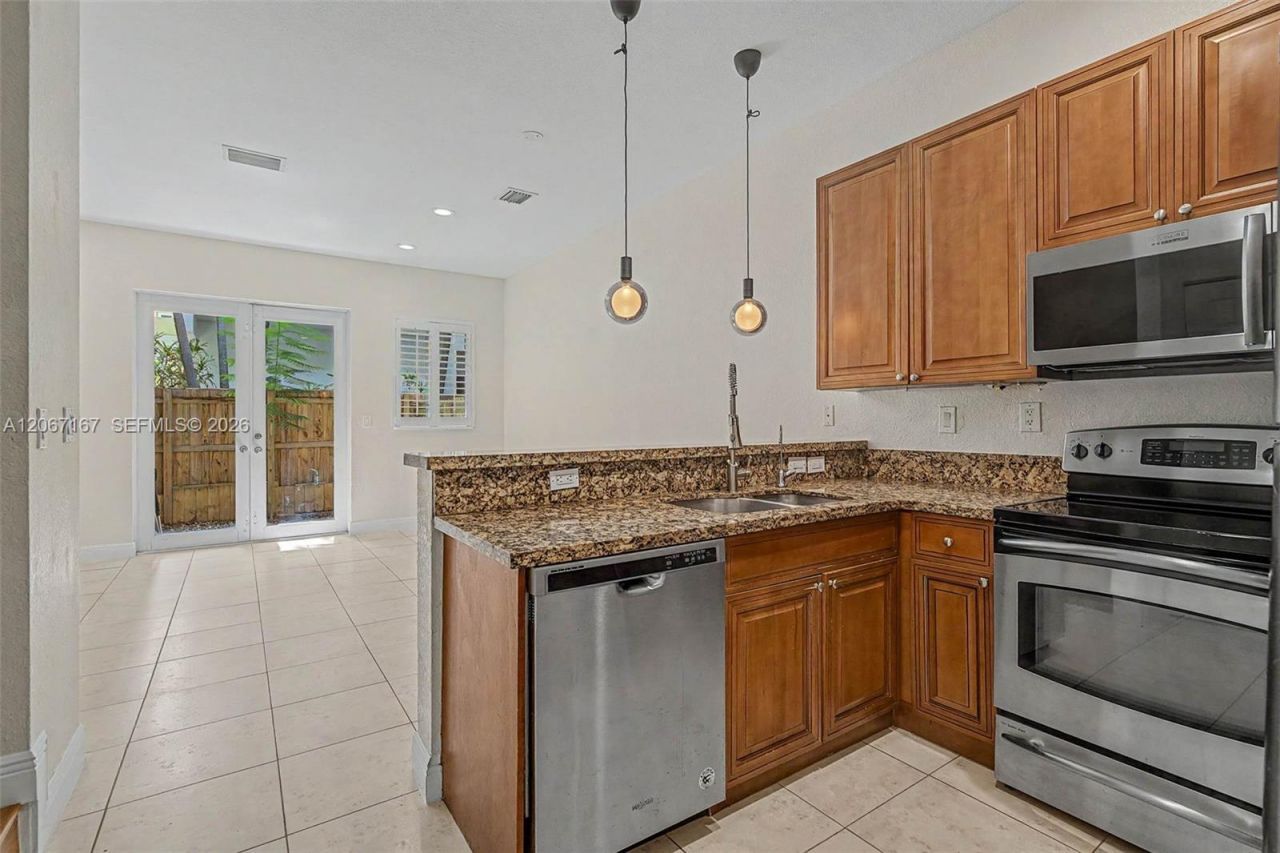 2945 Coconut Ave , Unit 3, Miami, FL 33133 Photo