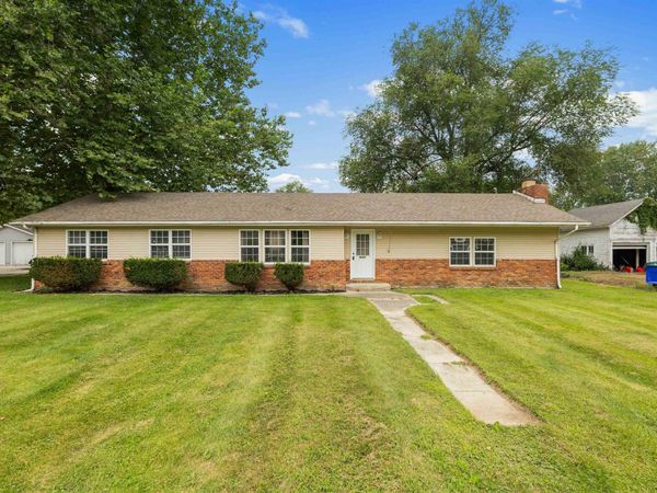 9026 Aboite Road, Roanoke, IN 46783