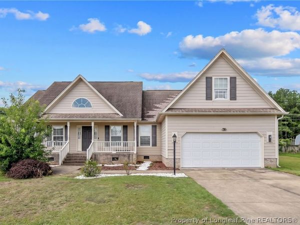 1906 Sunshine Court, Hope Mills, NC 28348