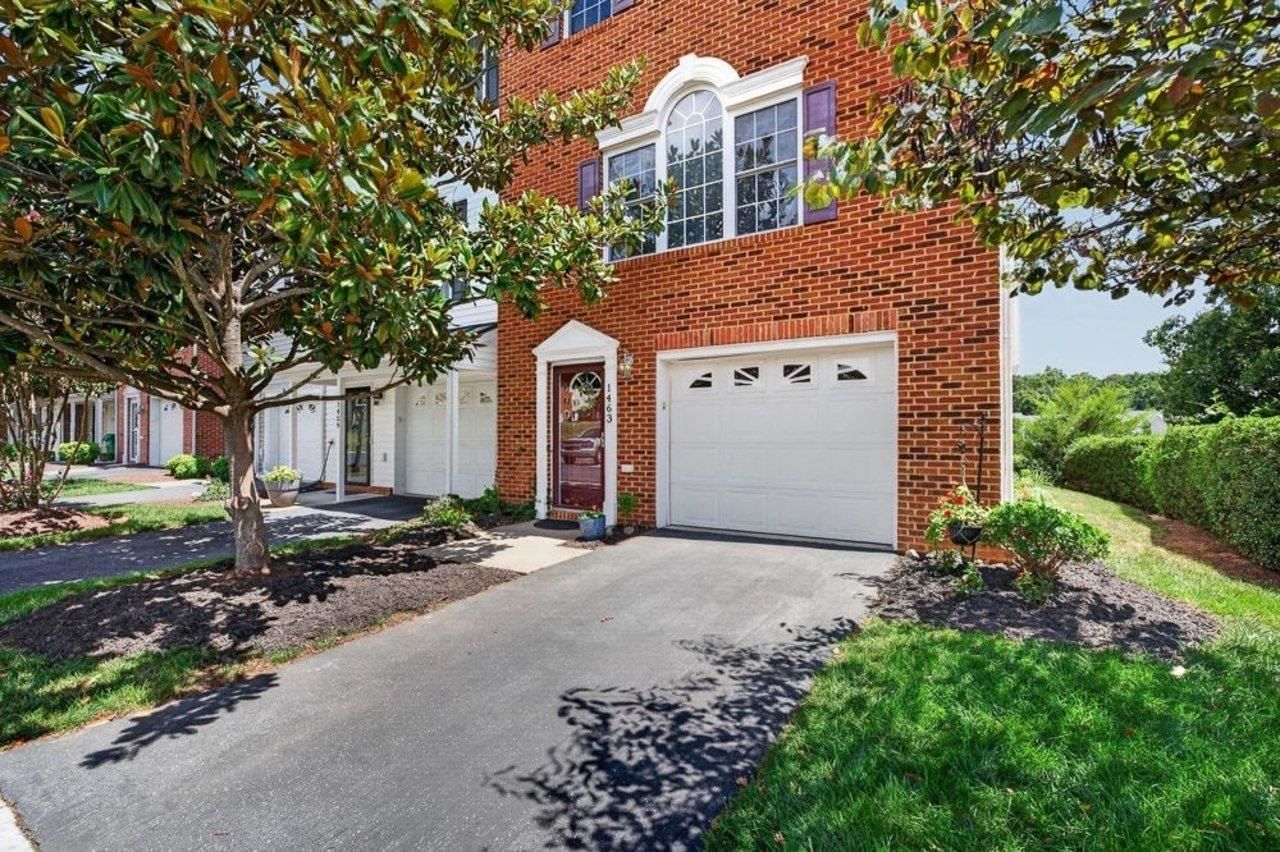 1463 FLOWING SPRING LN primary photo