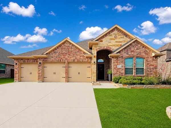 3712 Rolling Meadows Drive, Grand Prairie, TX 76065