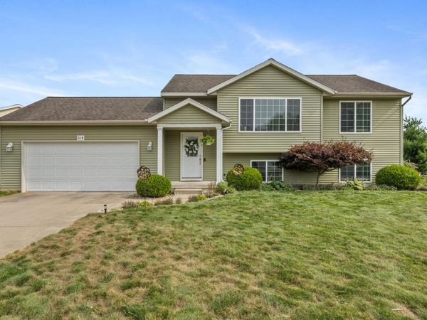 514 Clear Wood Drive SE, Grand Rapids, MI 49548