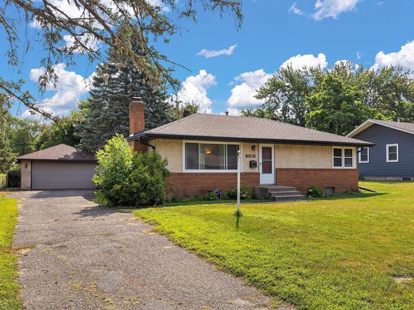 6818 Drew Avenue N, Brooklyn Center, MN 55429