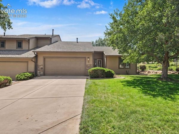 23 Woodbridge Drive, Colorado Springs, CO 80906