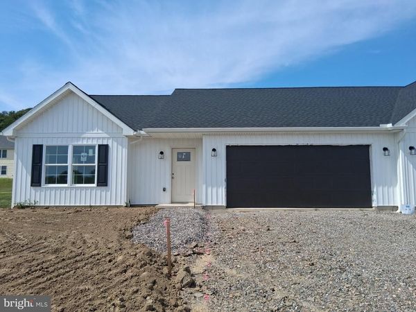 146 ST ANDREWS WAY , SELINSGROVE, PA 17870