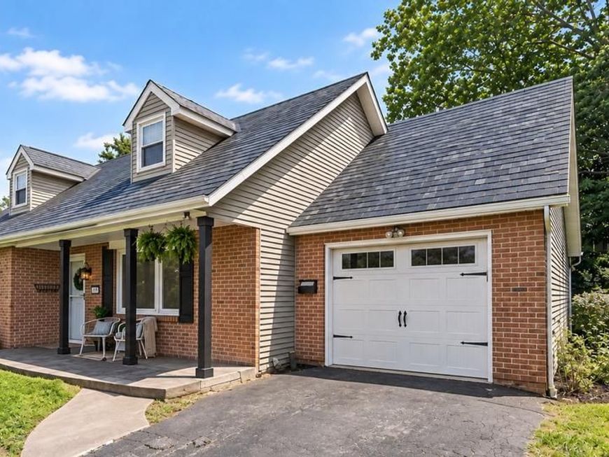429 S President Avenue, Lancaster, PA 17603 Main Photo