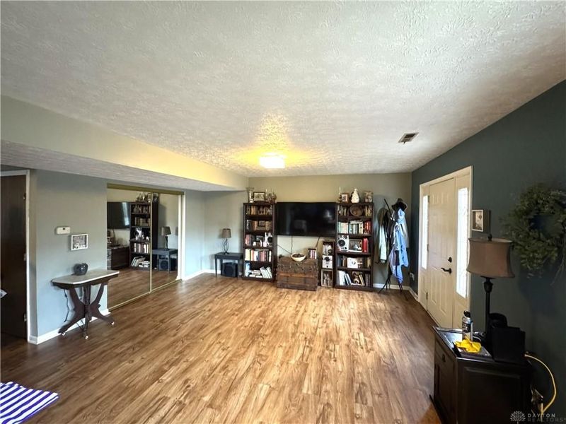 126 W Van Lake Drive, Vandalia, OH 45377 Photo 10