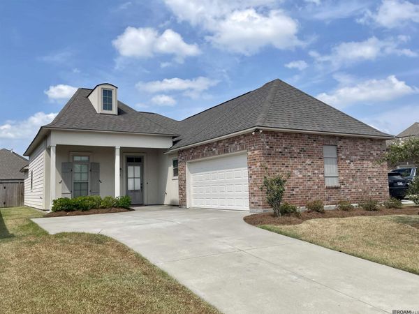 17229 Ledgestone Dr, Prairieville, LA 70769