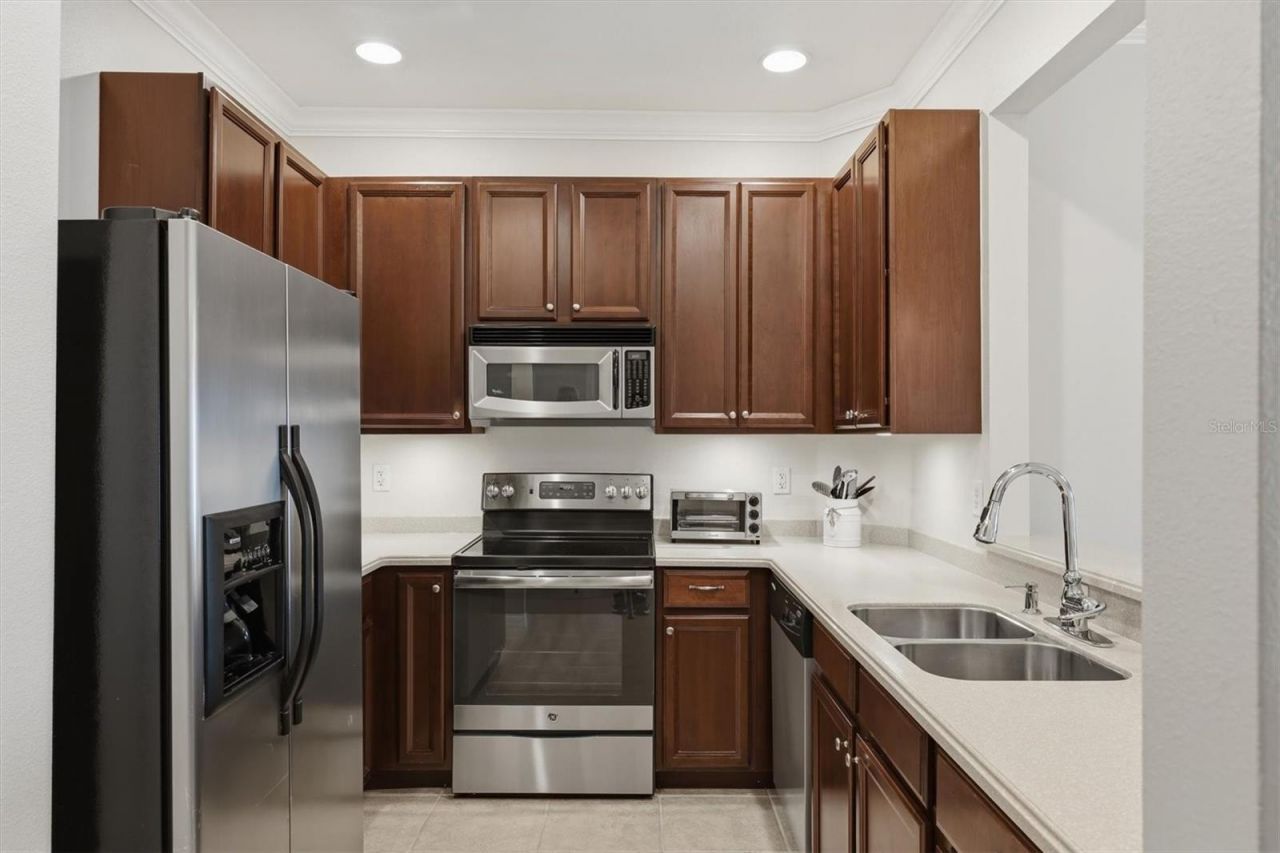 3582 Parkridge Circle, Unit 29-106, Sarasota, FL 34243 Photo