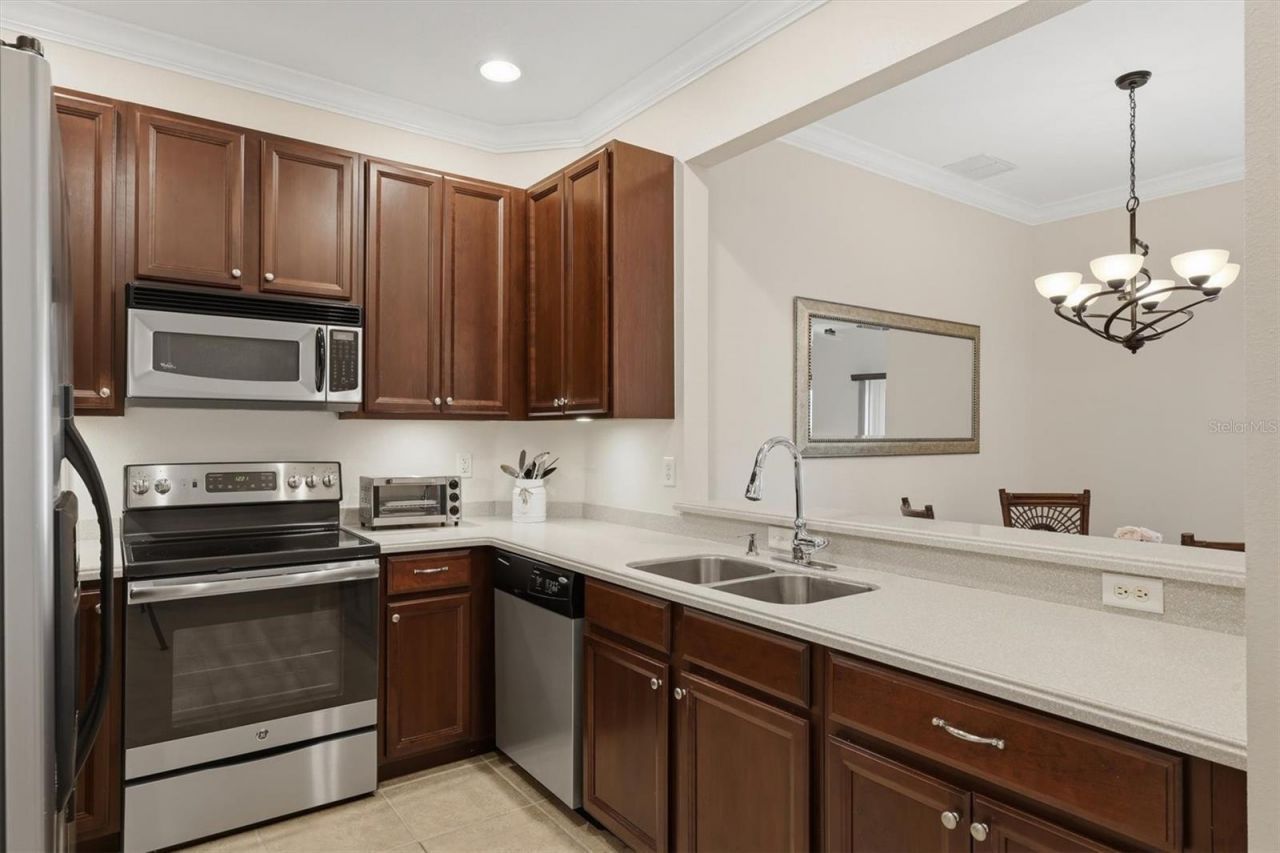 3582 Parkridge Circle, Unit 29-106, Sarasota, FL 34243 Photo