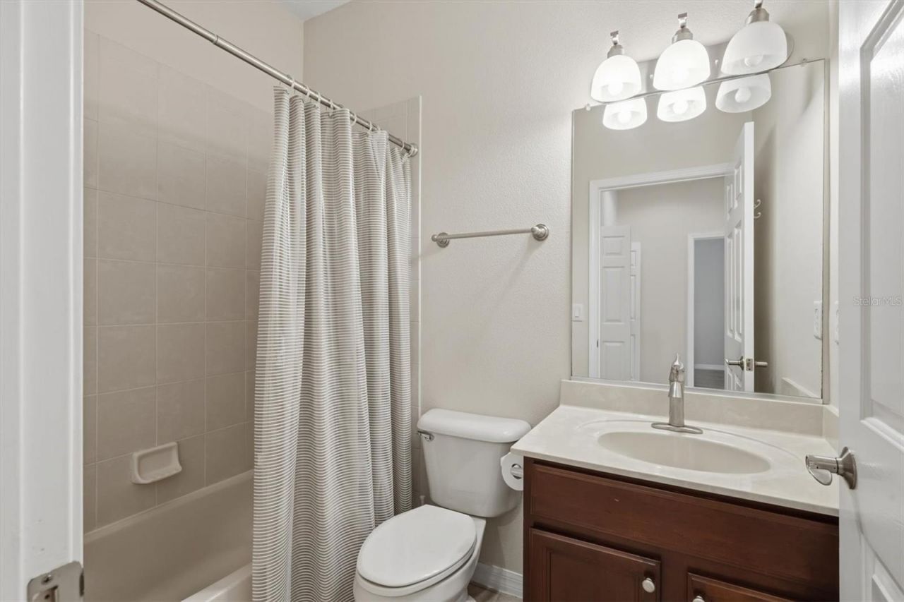 3582 Parkridge Circle, Unit 29-106, Sarasota, FL 34243 Photo