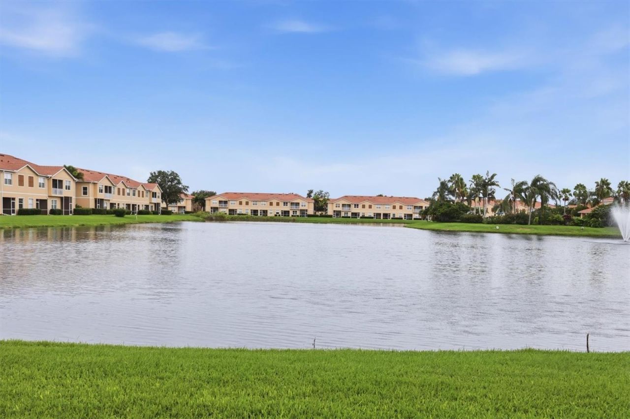 3582 Parkridge Circle, Unit 29-106, Sarasota, FL 34243 Photo