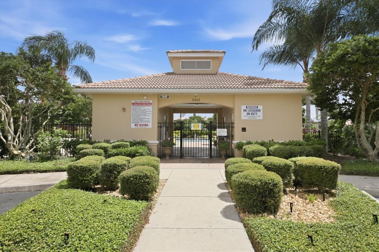 3582 Parkridge Circle, Unit 29-106, Sarasota, FL 34243 Photo