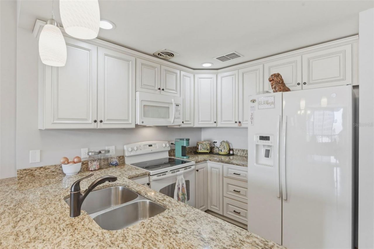 1 Beach Drive Se, Unit 1109, Saint Petersburg, FL 33701 Photo