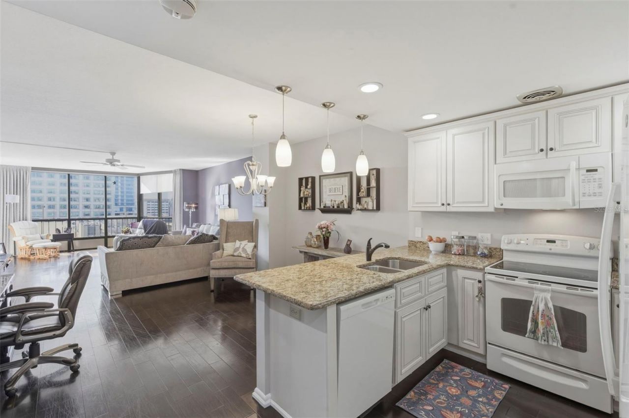 1 Beach Drive Se, Unit 1109, Saint Petersburg, FL 33701 Photo