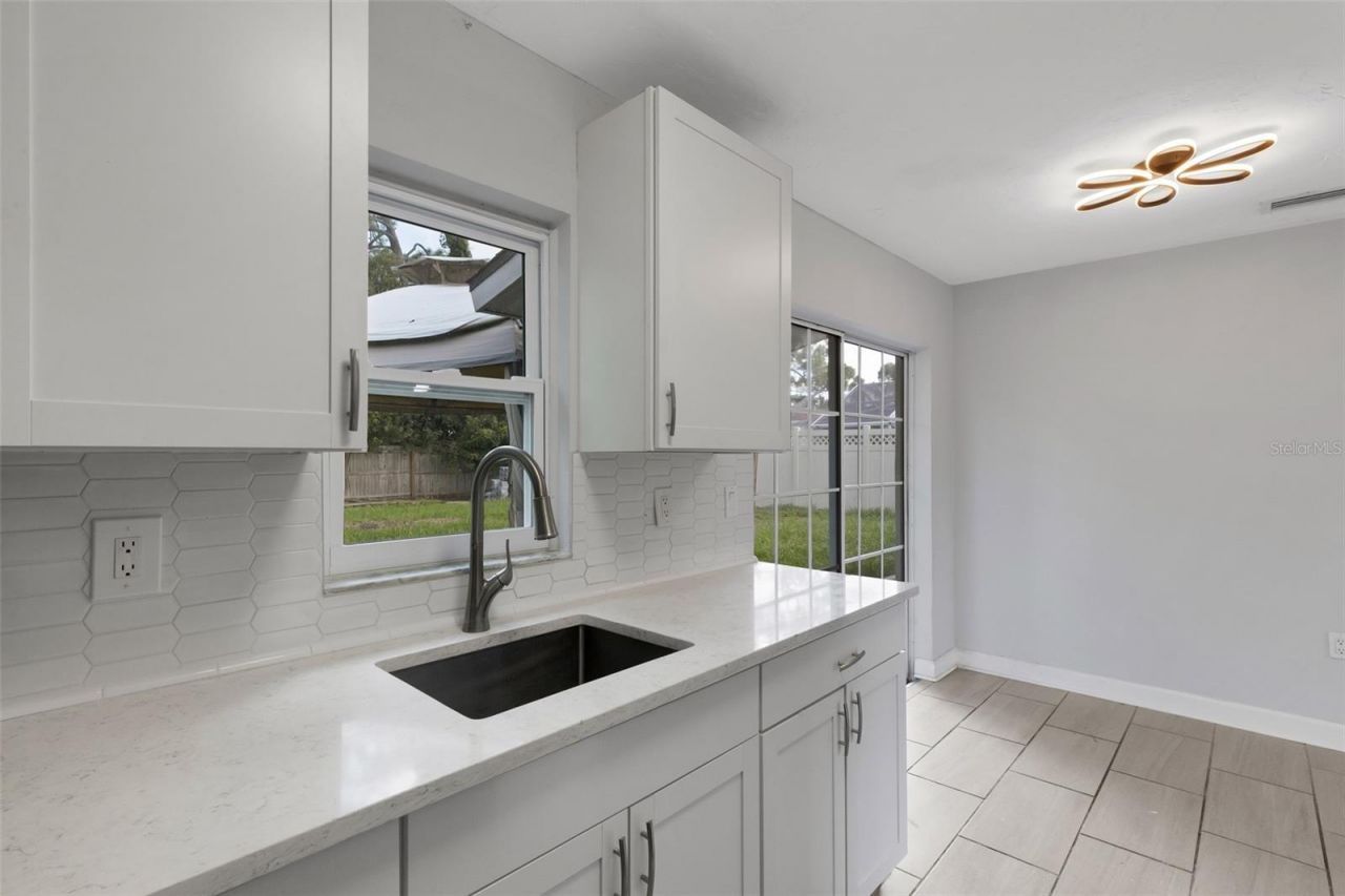 2522 Stratford Drive, Sarasota, FL 34232 Photo