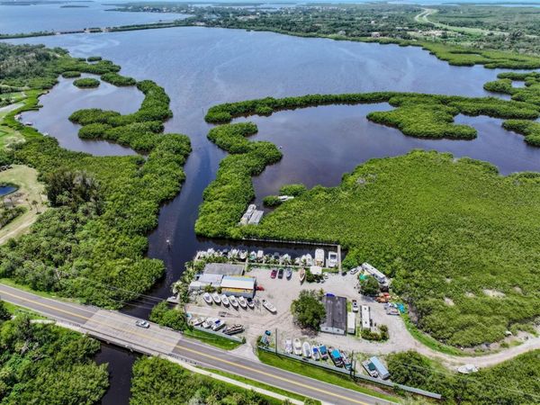 6817 BAYSHORE ROAD , PALMETTO, FL 34221