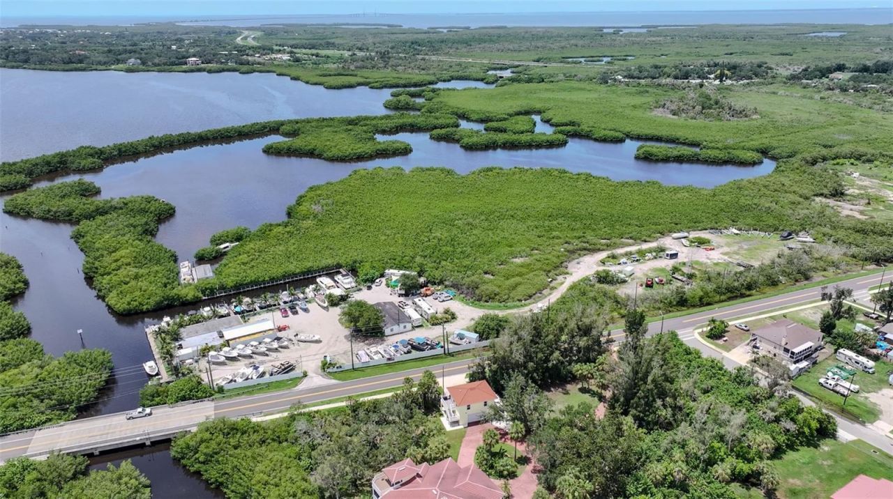 6817 Bayshore Road, Palmetto, FL 34221 Photo