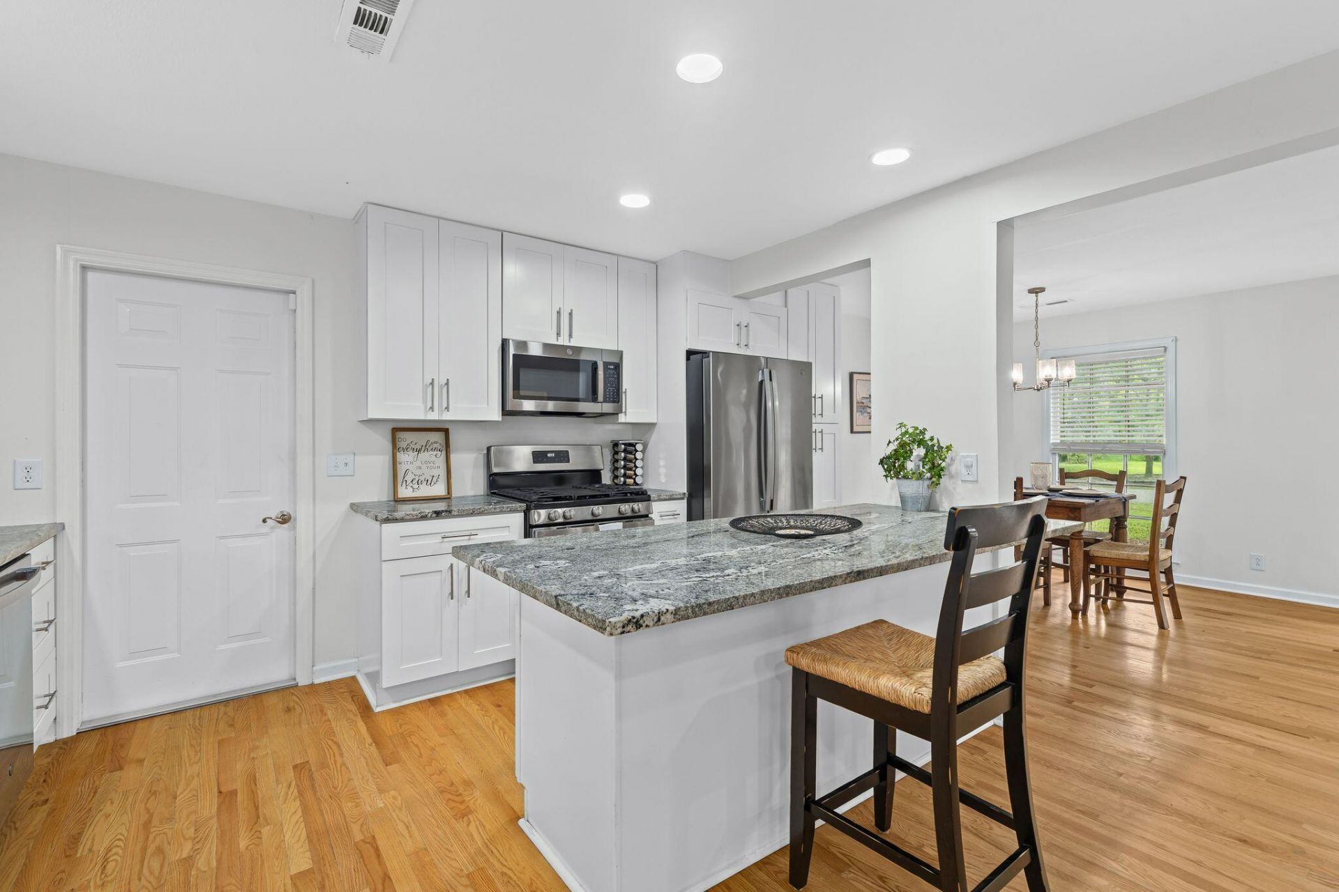 1775 Balfoure Drive Photo 14